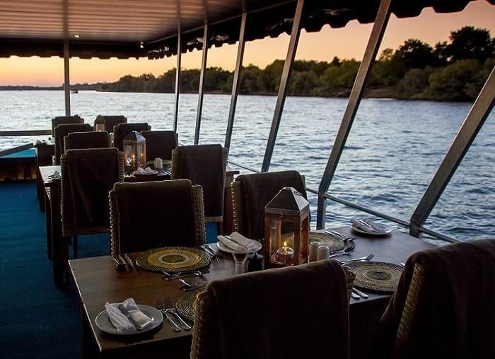  Victoria Falls village tour